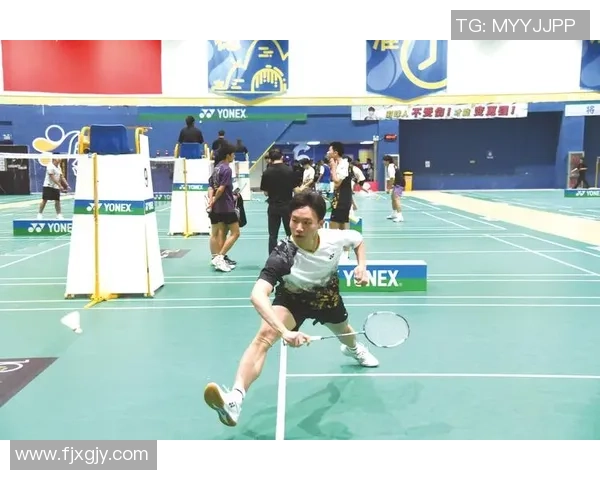 杨强独家分享羽毛球技巧与心得助你提升竞技水平