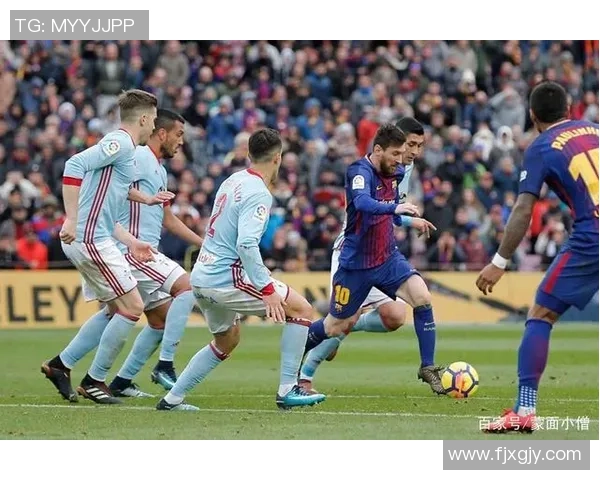 周凯在足球界的成就与影响力分析是否可以称其为足球明星